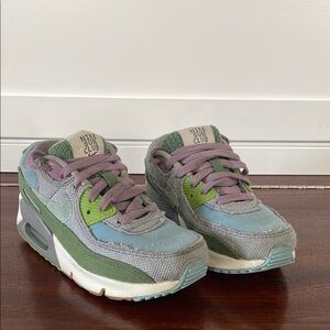 Kids' Air Max 90 SE Sun Club Sneaker, Size 2